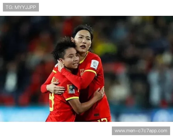 张琳艳最喜欢的男足球明星是谁他在她心中有何特殊地位