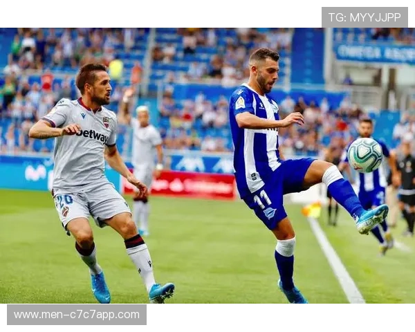 足球巨星风采登场 赛场内外精彩纷呈 全民热血沸腾的足球盛宴即将开启 足球巨星风采登场 赛场内外精彩纷呈 全民热血沸腾的足球盛宴即将开启